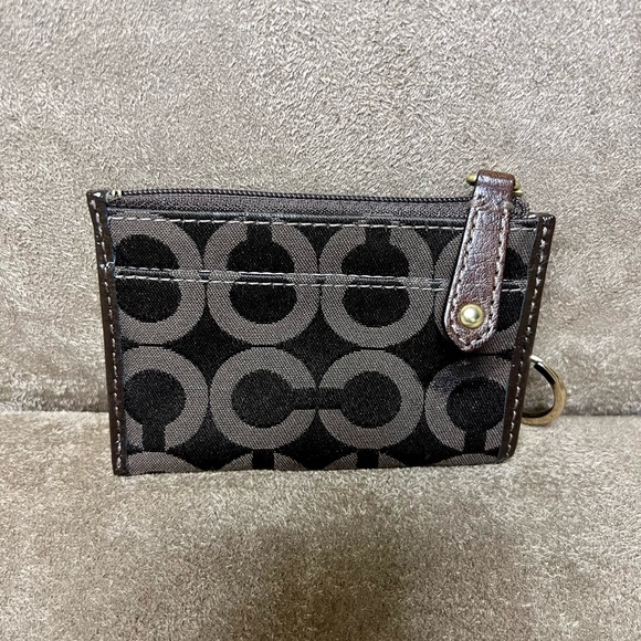 Coach signature monogram canvas and smooth leather, w/zip card slot and key ring - Picture 2 of 7